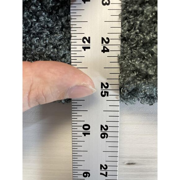 J. Jill Vest Womens Medium Gray Sherpa Fleece Zip Pockets Boucle Made in USA - Picture 3 of 9